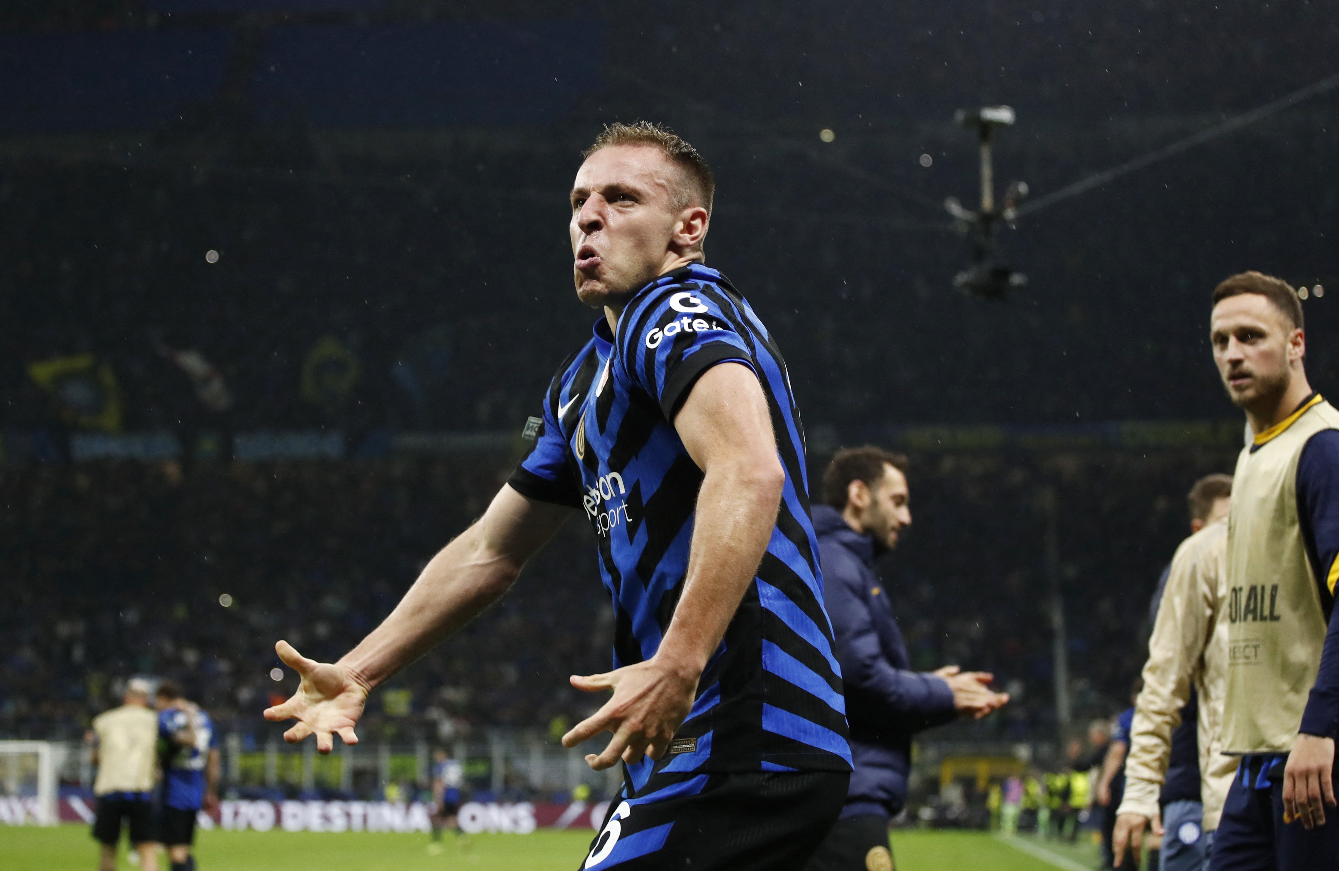 米体：国米将和弗拉泰西商谈续约事宜，齐沃会为其量身定制战术