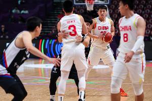 kaiyun-调皮大学生王俊杰现身胡明轩评论区 给后者P上了登哥的大胡子